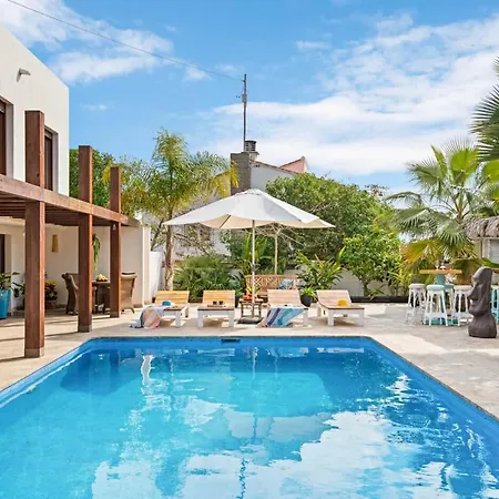 וילה Moai - Plusholidays *