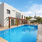 Villa Moai - Plusholidays *