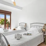 Moai - Plusholidays * Calpe